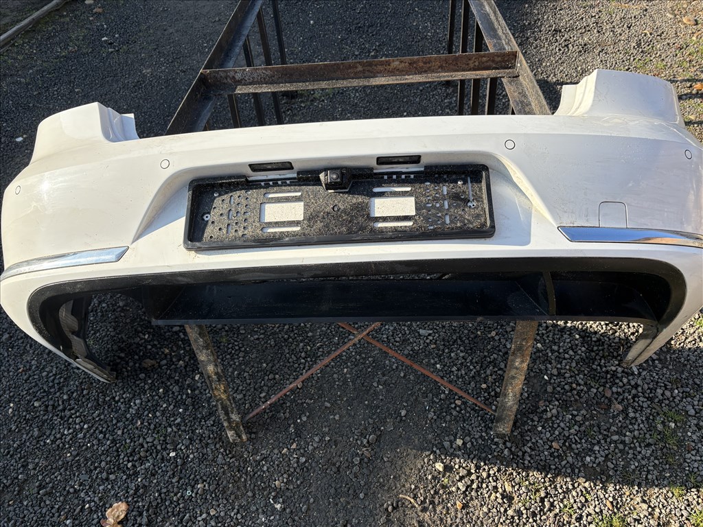 Volkswagen Passat B7 Hátsó lökhárító  1. kép