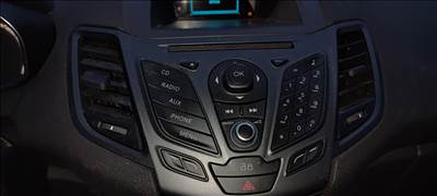 Ford Fiesta mk6 gyári cd rádio egység kompletten 