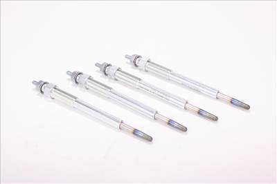 Hk13150 GYÁRI ÚJ IZZÍTÓGYERTYA SZETT (4db) - Hyundai Accent 14-18, Elantra 15-18, i20 14-20, i30 15-20, i40 15-18, ix20 15-19, Tucson 15-18 / Kia Carens 16-18, Ceed 12-18, Optima 15-18, Rio 11-20, Sportage 10-18, Stonic 16-20, Venga 09-19 -367102A900