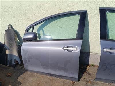 Toyota Yaris (XP90) Bal első Ajtó