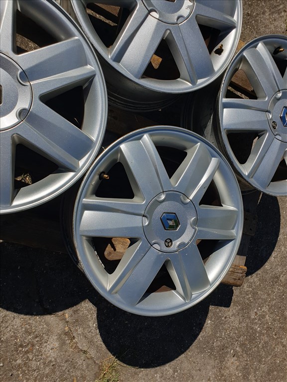 16" 4x100 Renault 3. kép
