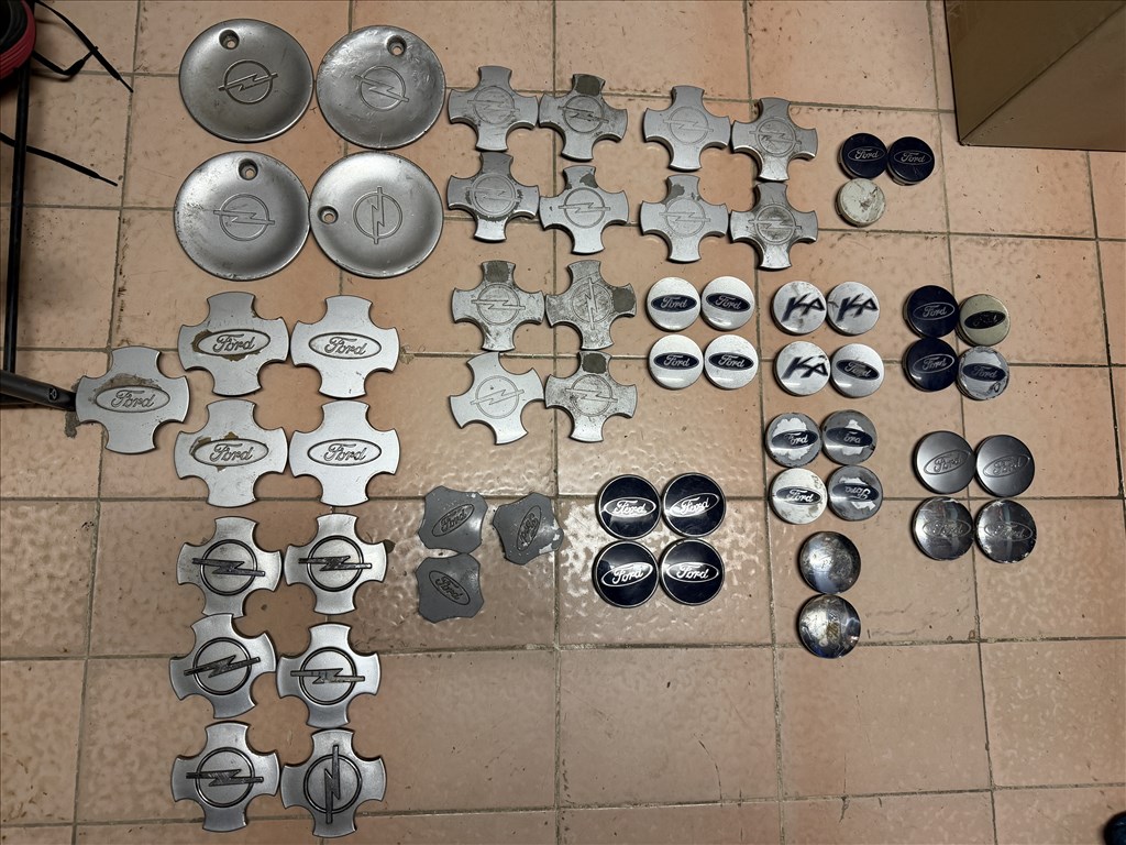 Alufelni felni kupak közép, Opel Ford Saab Peugeot  1. kép