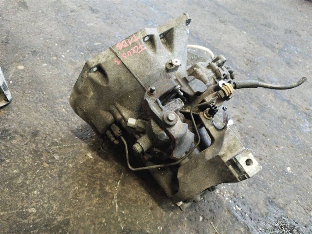 Ford Focus 3 / C-Max 1.6 TDCI 2011- AV6R7002KH kódú sebességváltó (6 seb.) 3. kép