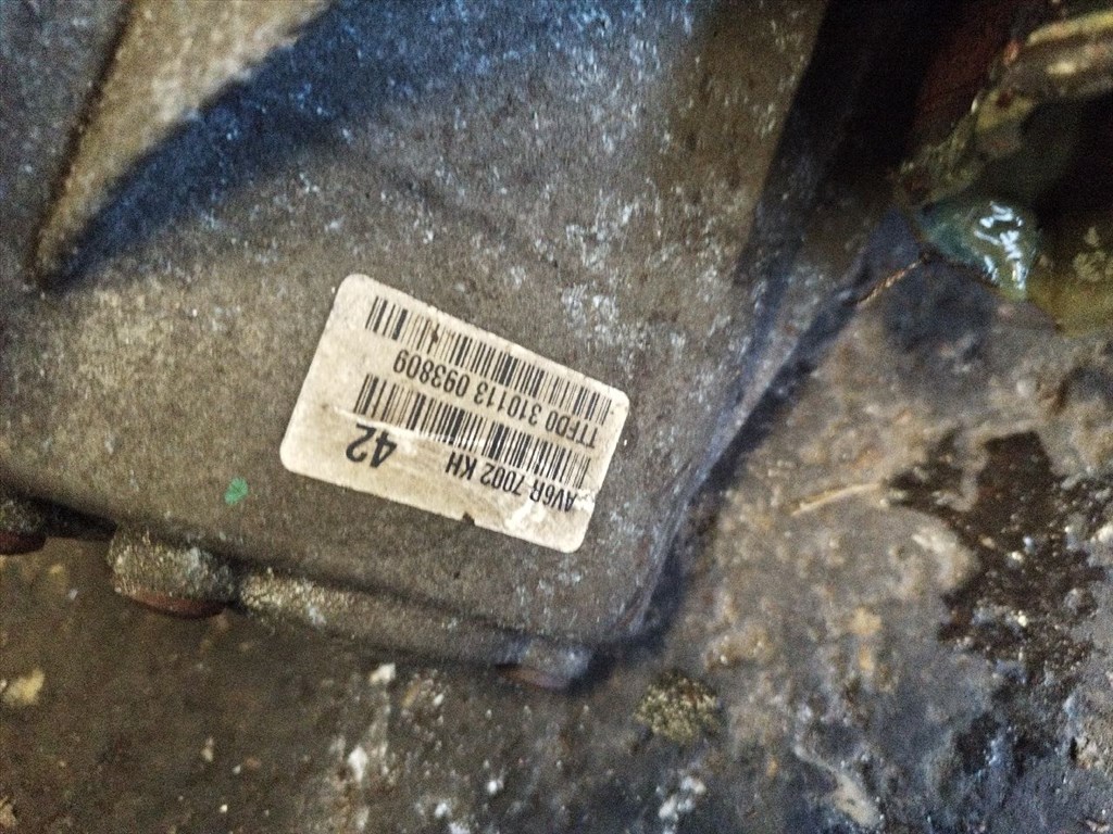 Ford Focus 3 / C-Max 1.6 TDCI 2011- AV6R7002KH kódú sebességváltó (6 seb.) 5. kép