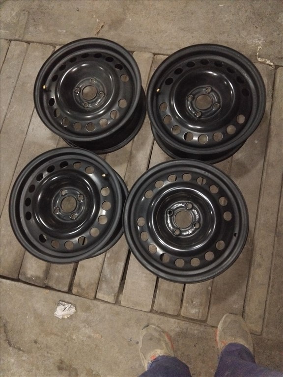  6JJ 15" újszerű (gyári felni) lemezfelni 2. kép