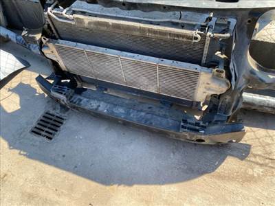 Volkswagen Transporter T5 Komplett Homlokfal (Részeivel) 12376
