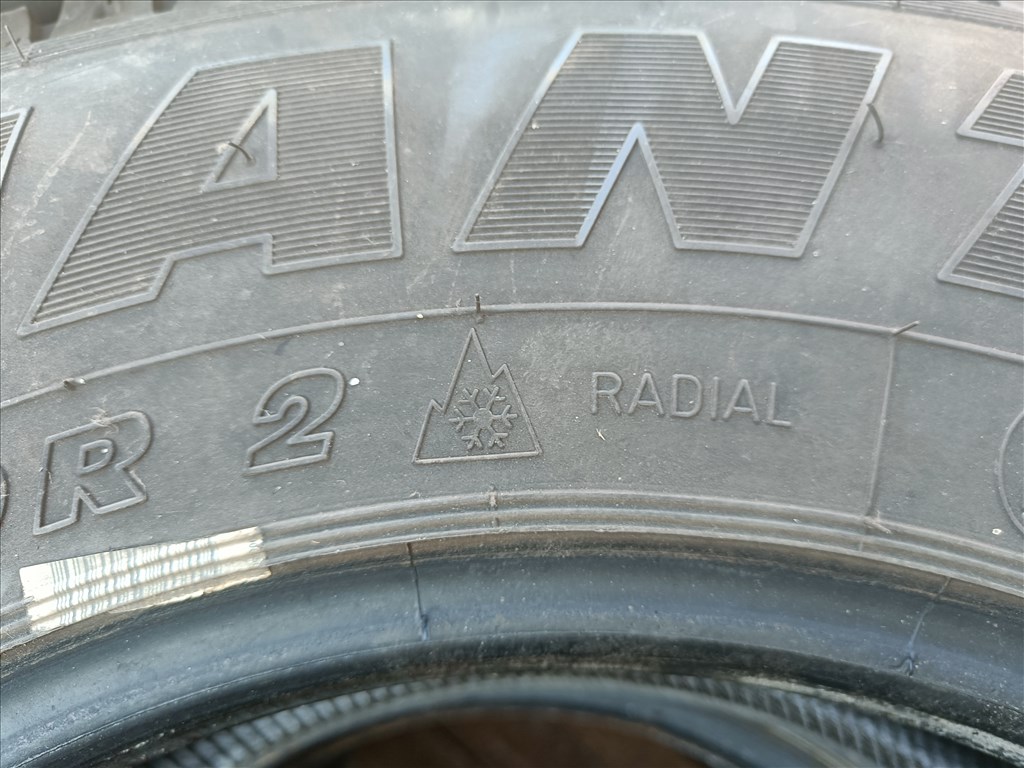  235/7517,5" újszerű Matador teherautó gumi gumi 4. kép