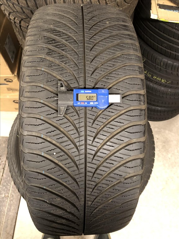 235/50/18 négyévszakos gumi 235 50 18 GoodYear 9. kép