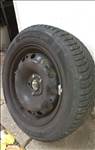  15" újszerű lemezfelni, rajta 185/60 használt Hankook téli gumi gumi 
