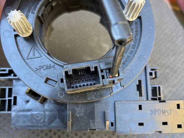 Mazda CX-5 (KE) MAZDA CX-5 Légzsák Átvezető Szalagkábel kd4966cs0 4. kép