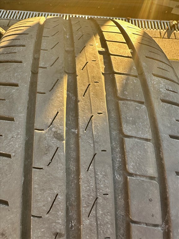  235/4019" használt Pirelli nyári gumi gumi 7. kép