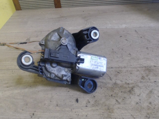 SUZUKI WagonR+ Ablaktörlő motor hátsó 1. kép