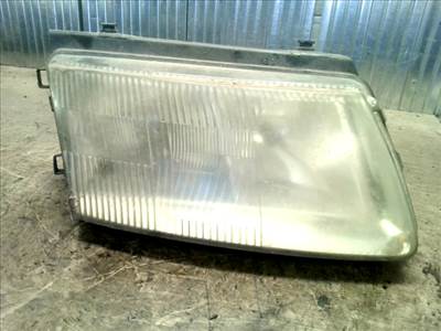 VOLKSWAGEN PASSAT 96.10-00.10 B5 Jobb első fényszóró