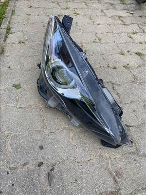 Mazda 3 BM jobb első fényszoró sérült bhr251030 5898730100