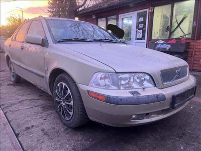 Volvo S40 1.6i bontott alkatrészei