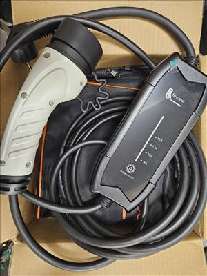 Eladó új 5m EVSE EV töltő Type 2 1 fázis (3, 6kw) 8-16A EU dugó elektromos járműhöz +táska