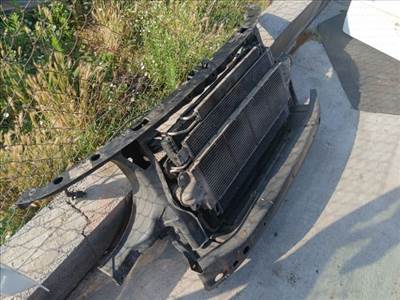 Volkswagen Transporter T5 Komplett Homlokfal (Részeivel) 15640