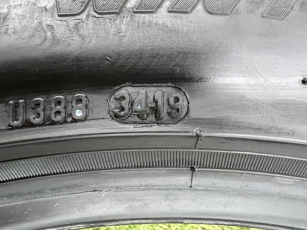 235/45 R18 Pirelli Sottozero téli gumi 6mm 6. kép