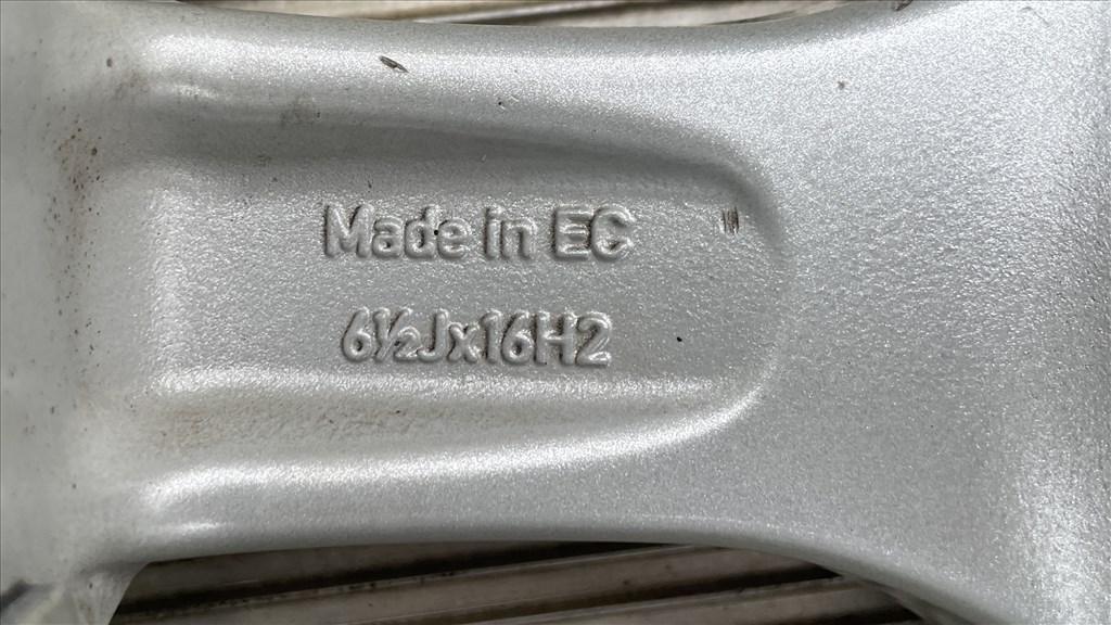 Dotz Imola 6.5 16" 4x108 alufelnik KBA 45355 4. kép