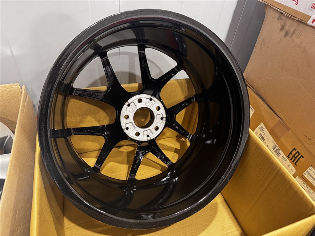 R20 Original Mercedes 9.5J ET22 - A2534015600 / A253 401 5600 1db alufelni felni 10. kép