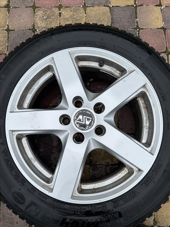  5x112 lyukosztású 16" használt alufelni, rajta használt gumi  2. kép