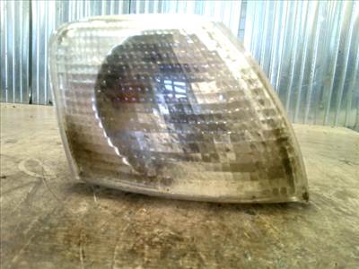 VOLKSWAGEN PASSAT 96.10-00.10 B5 Jobb első irányjelző