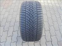255/35 R19" 1 db újszerű Goodyear téli gumi eladó