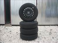  Renault Clio III felni nyárigumival 