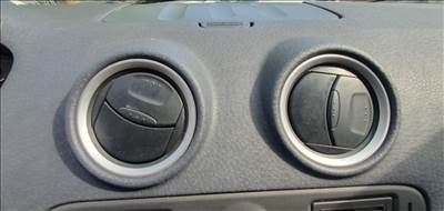 Ford Fusion műszerfal szellőző 