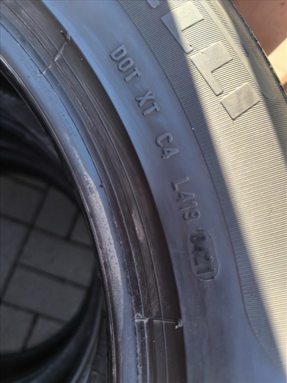  225/60R17"  Pirelli nyári gumi garnitúra eladó 21-22-es évjáratú! 6. kép