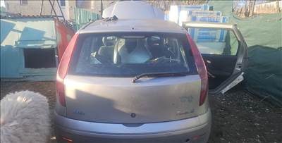 Fiat Punto II Csomagtér ajtó Csomagtérajtó 