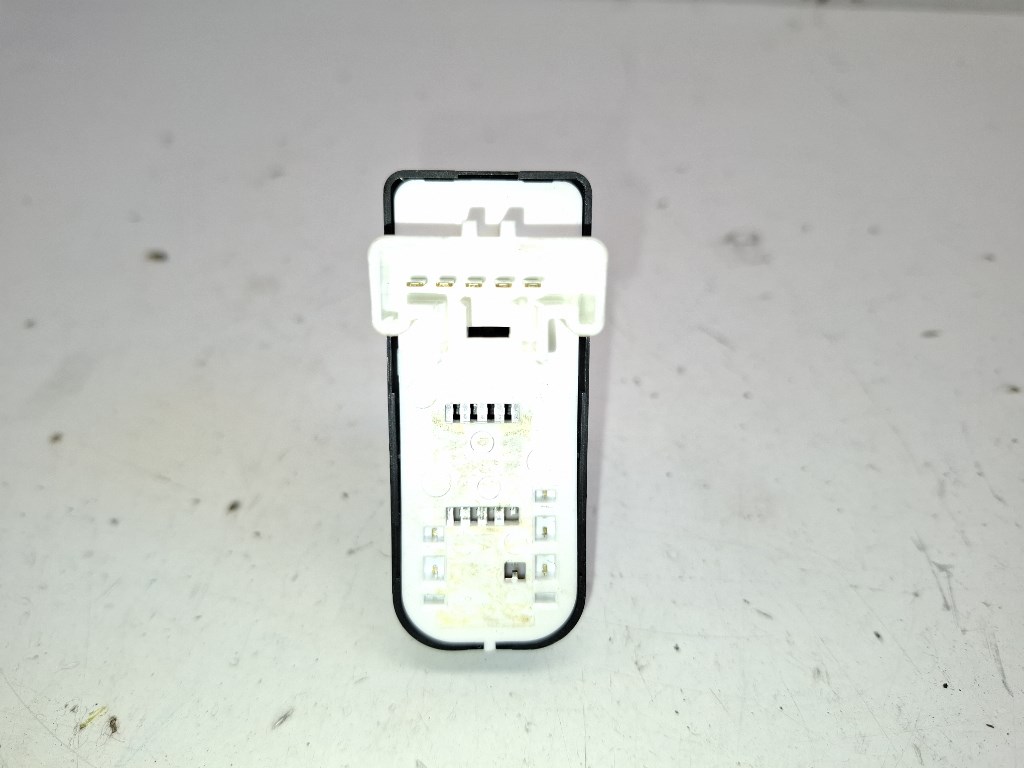 Mazda 3 (BM) jobb hátsó ablakemelõ kapcsoló 3. kép