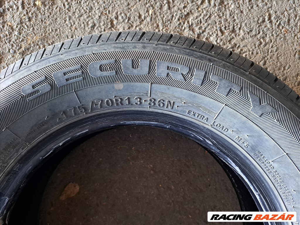 4db 175/70 R13 SECURITY Négyévszakos gumi eladó!!! ára! 9000Ft/db Állapota: 6mm minta 5. kép