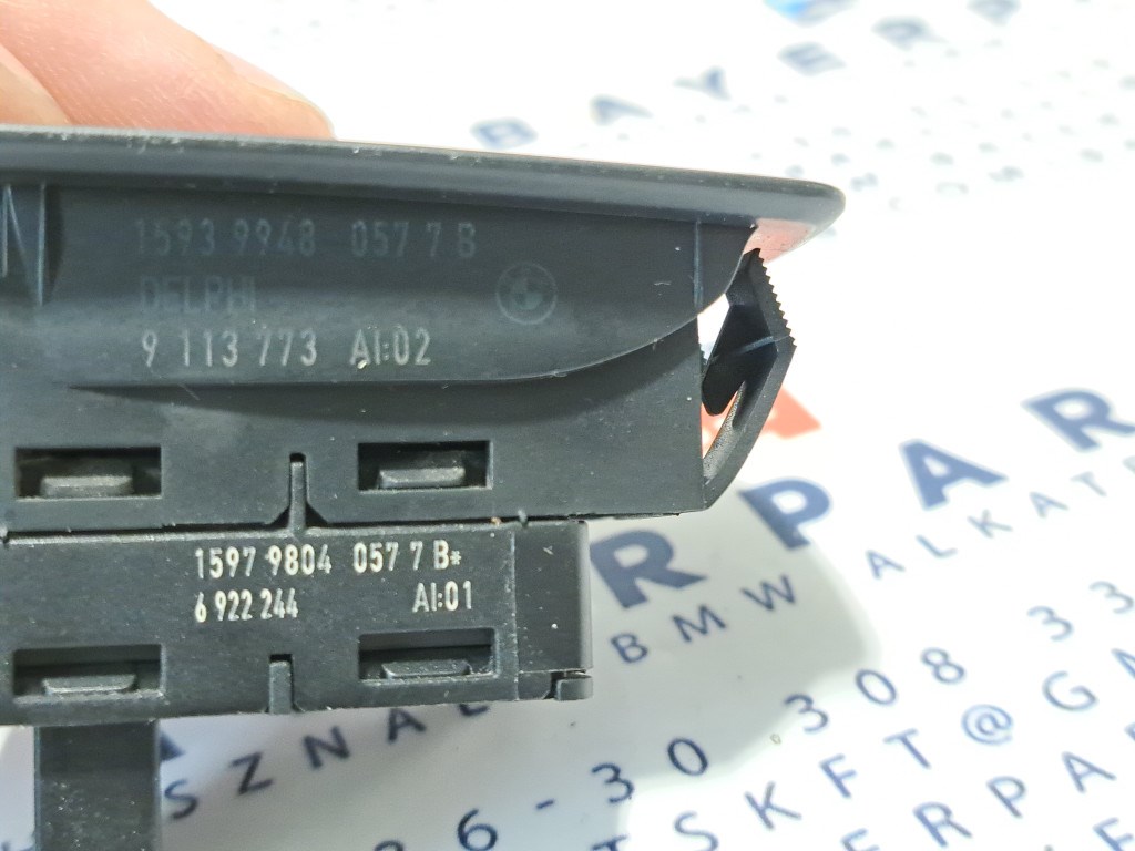 BMW E60 E61 jobb elsõ bal / jobb hátsó elektromos ablakemelõ kapcsoló gomb 3. kép