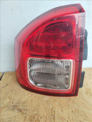 Jeep Compass bal hátsó lámpa 05182545 051825045