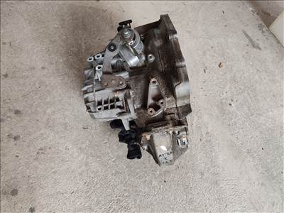 Opel 6 sebességes váltó 