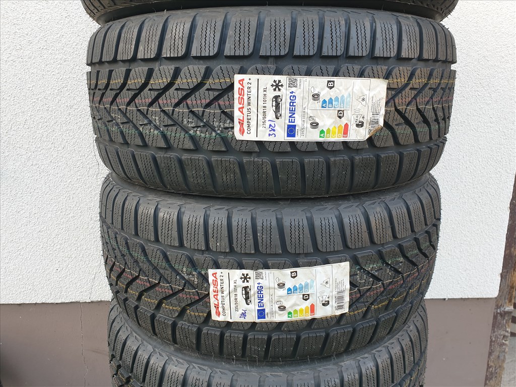  235/50 18 Lassa Competus Winter2 2. kép