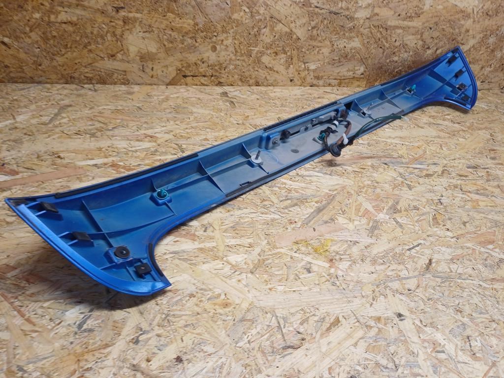 Subaru Impreza (2008-2012) Hátsó Szárny Féklámpával 7. kép