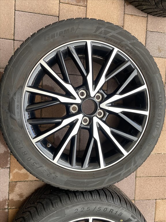 TOYOTA CHR ALUFELNI GARNITÚRA 225/50 r18 NÉGYÉVSZAKOS GUMIKKAL ELADÓ ! 5. kép