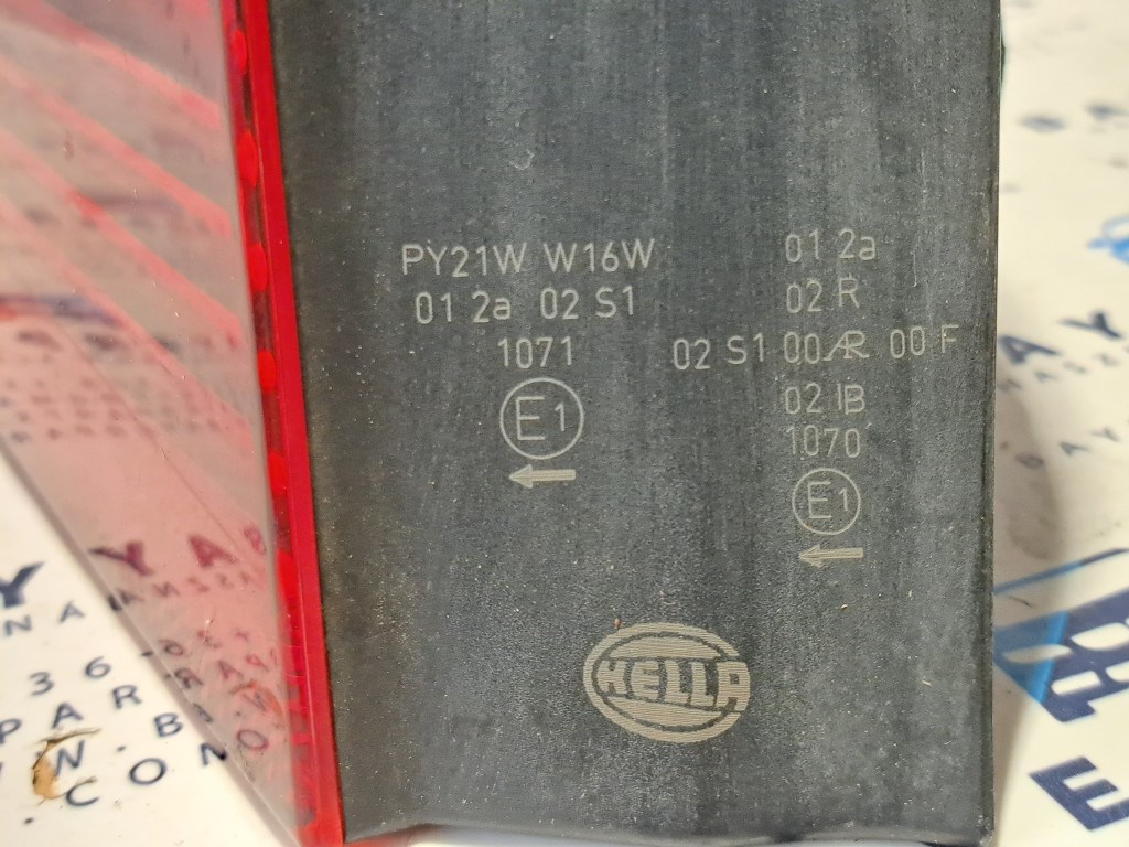 BMW E39 sedan bal hátsó sárga indexes lámpa 3. kép