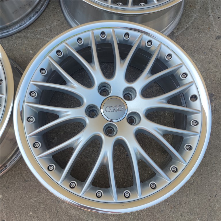 5x112 18 Gyári Audi polír alufelni 185000ft a 4db/153/ 4. kép
