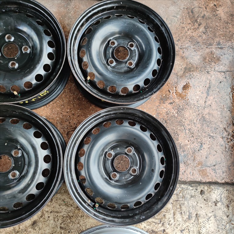 4x100 14 Gyári Toyota,Suzuki lemezfelni 40000ft a 4db/28/ 2. kép