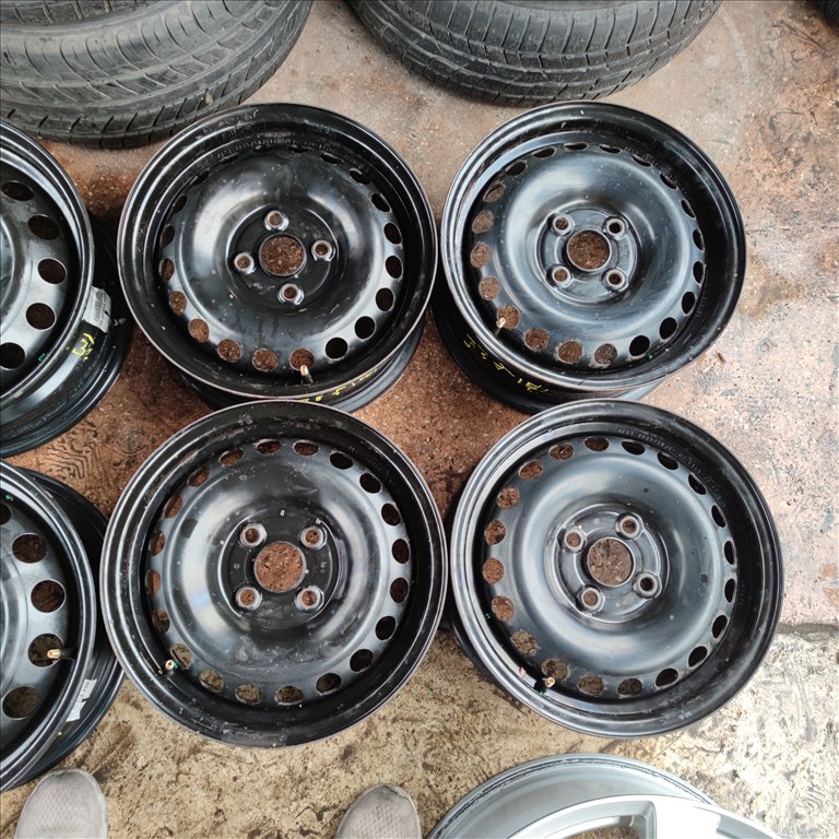 4x100 14 Gyári Toyota,Suzuki lemezfelni 40000ft a 4db/28/ 3. kép