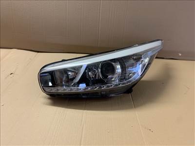 Kia Ceed bal első lámpa sérült, halogén/led 92101a2220