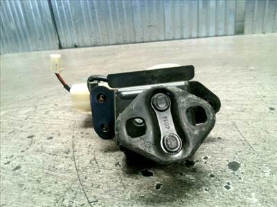 MAZDA MPV 99-05 Csomagtérajtó zárszerkezet