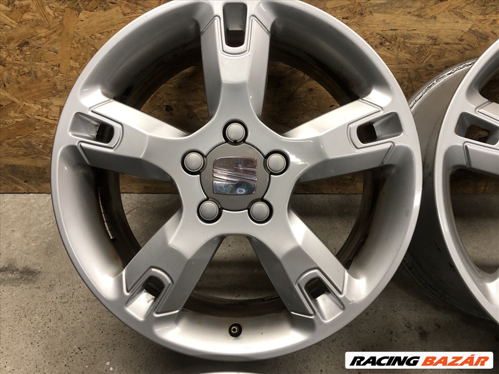 17 colos gyári Seat Leon alufelni 17 col 5x112 7. kép