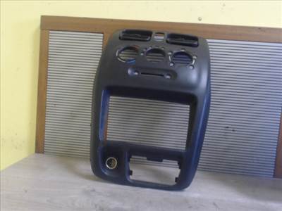 SUZUKI WagonR+ Középkonzol keret