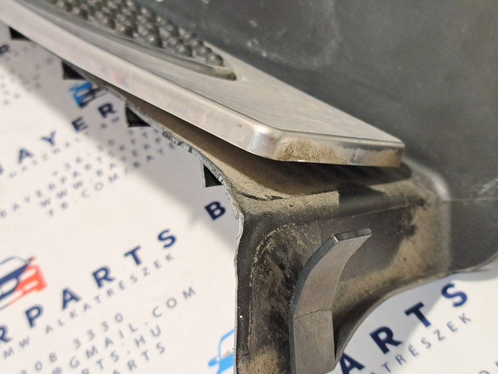 BMW E46 compact sedan touring gyári M paket packet lábpihentetõ lábtartó láb pihentetõ tartó mûanyag borítás - hibás  3. kép