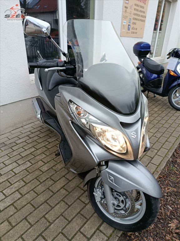 Suzuki Burgman 400 (2009) 10. kép