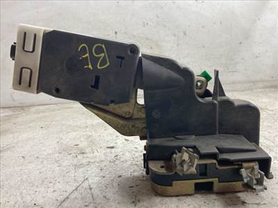 VOLVO V40 Bal első Ajtózár